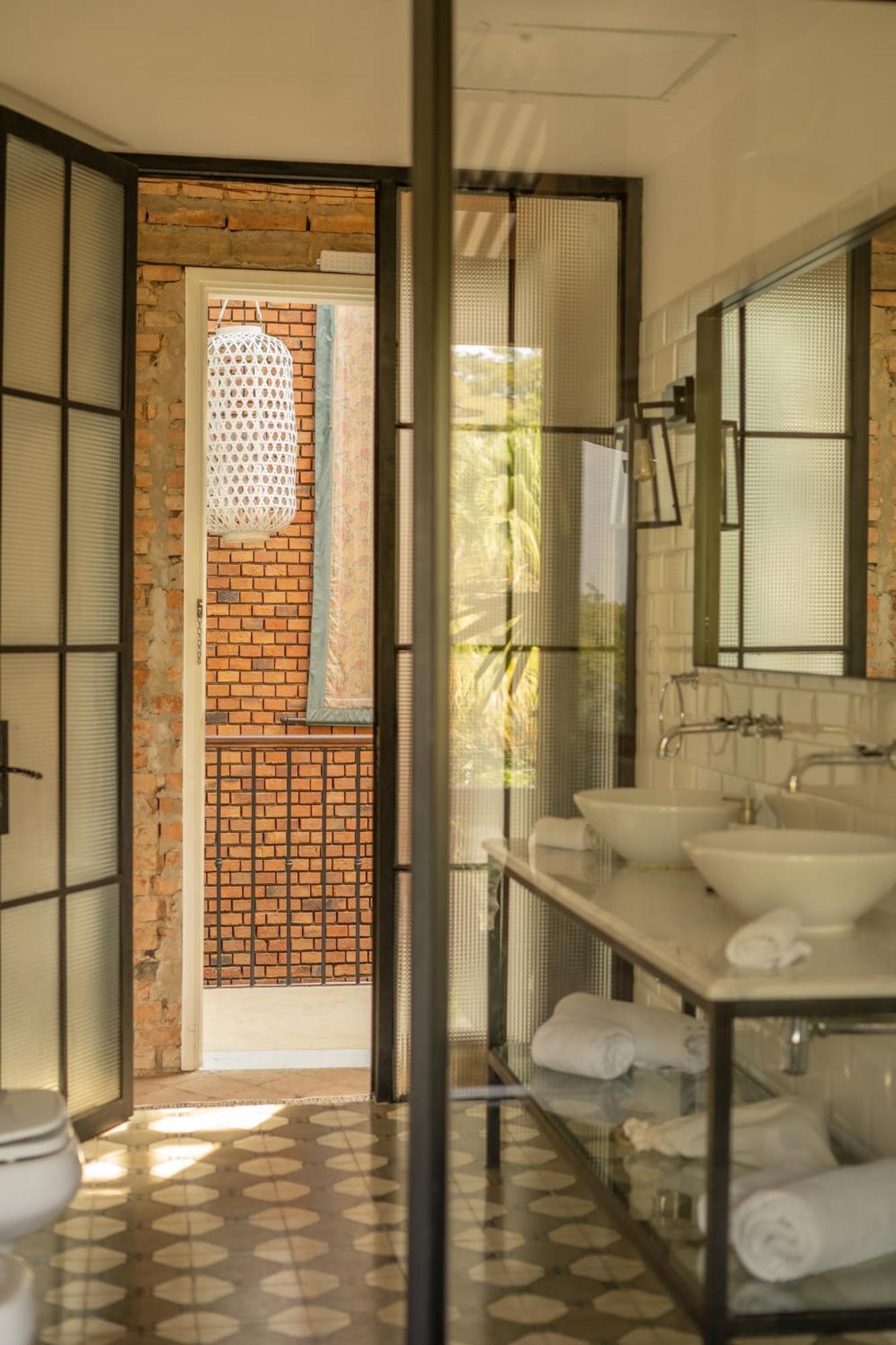 Casa Del Val - Villa Maria Hotel سان برناردينو المظهر الخارجي الصورة